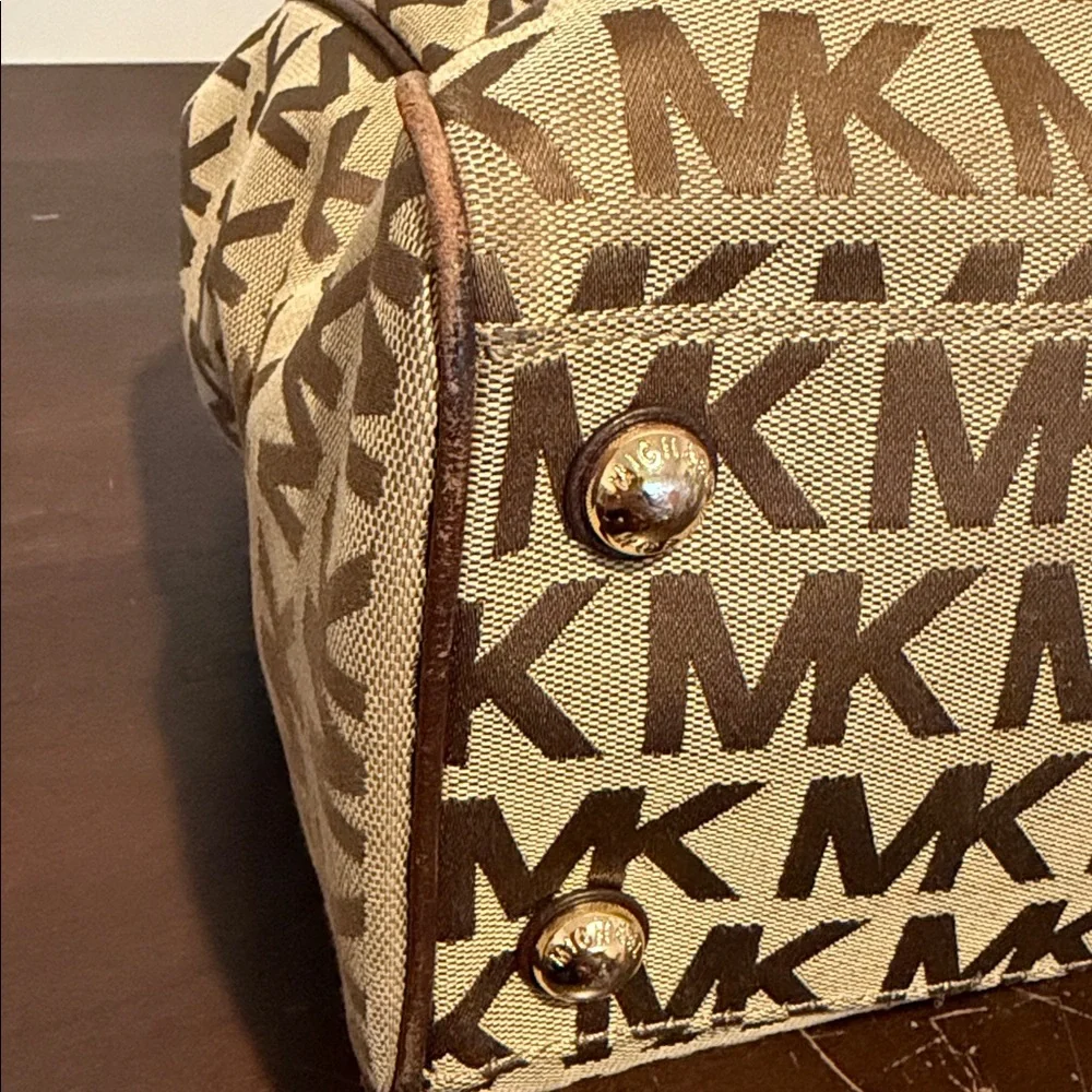 Michael Kors Canvas Jet Set Travel tote bag